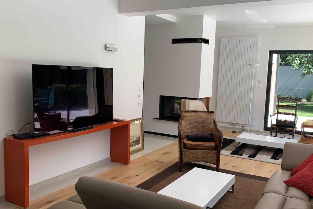 Les Heliades Villa *